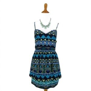 BEBE Dress S Geometric Ikat Layered Open Back